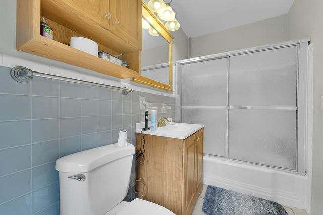 720 NE 23rd Place, Pompano Beach, FL 33064