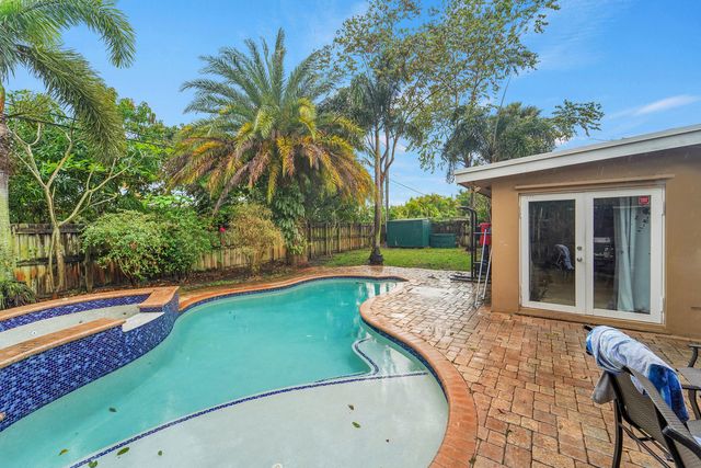 720 NE 23rd Place, Pompano Beach, FL 33064