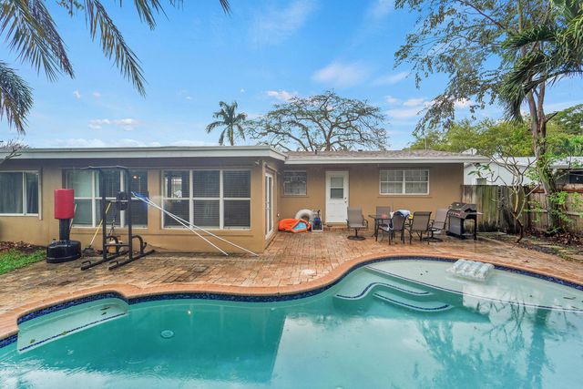 720 NE 23rd Place, Pompano Beach, FL 33064