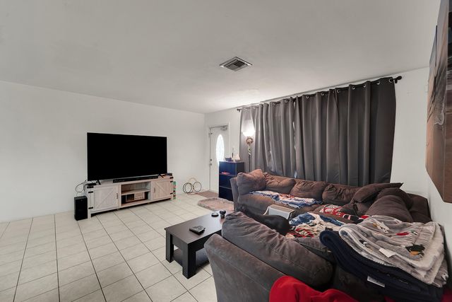 720 NE 23rd Place, Pompano Beach, FL 33064