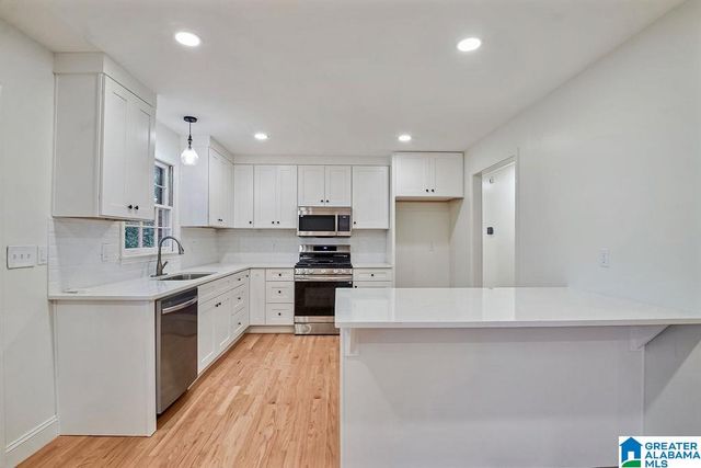 2065 WOODMEADOW CIRCLE, Hoover, AL 35216