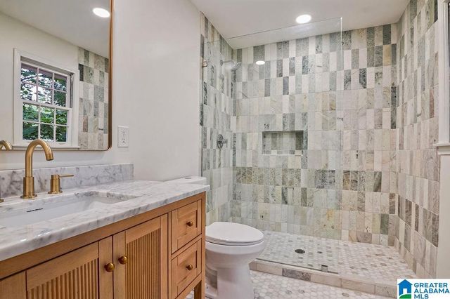 2065 WOODMEADOW CIRCLE, Hoover, AL 35216
