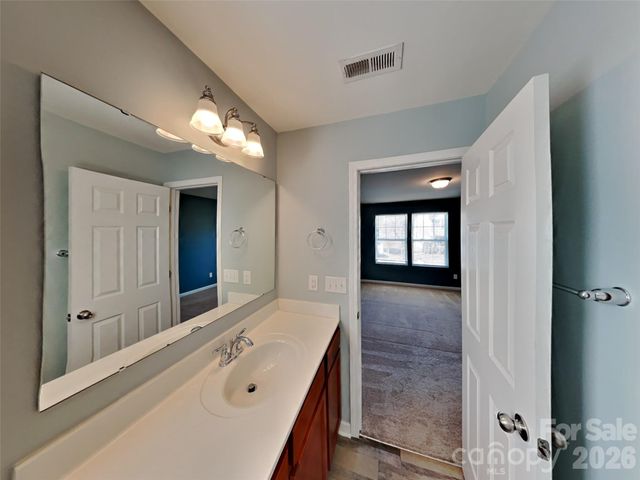814 Sarah Laura Lane, Statesville, NC 28625
