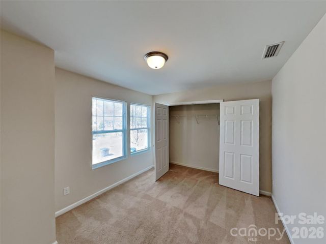 814 Sarah Laura Lane, Statesville, NC 28625
