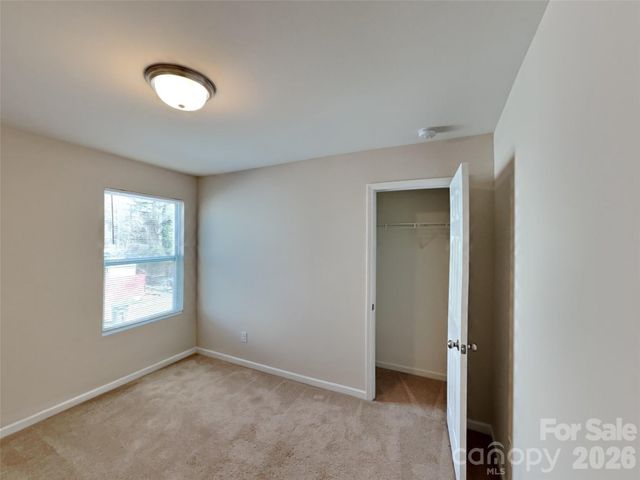 814 Sarah Laura Lane, Statesville, NC 28625