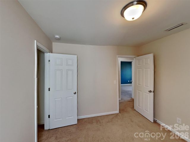 814 Sarah Laura Lane, Statesville, NC 28625