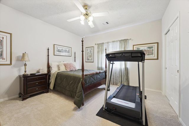 4211 Kirby Oaks Drive S, Seabrook, TX 77586