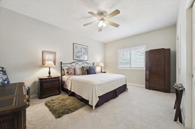 4211 Kirby Oaks Drive S, Seabrook, TX 77586