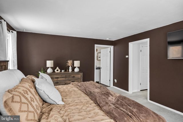 156 SHREVE ST, Mount Holly, NJ 08060