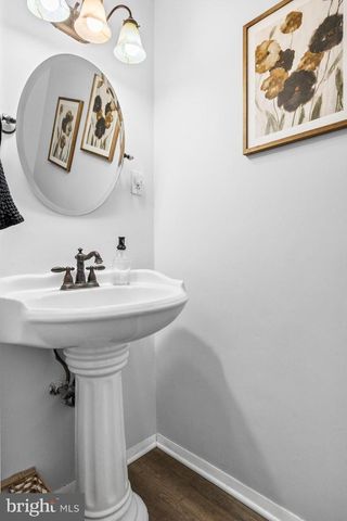 156 SHREVE ST, Mount Holly, NJ 08060