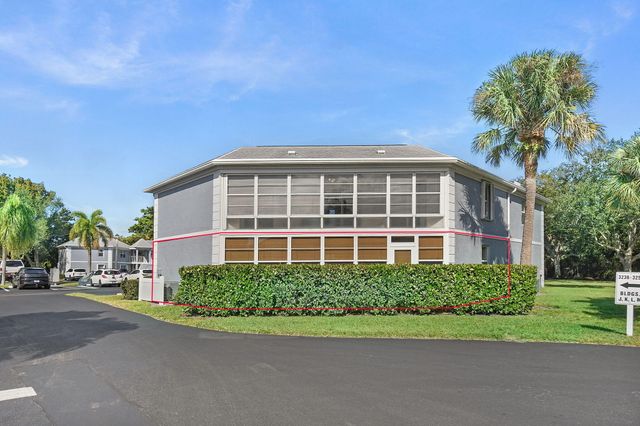 3254 SE Aster Lane, Stuart, FL 34994