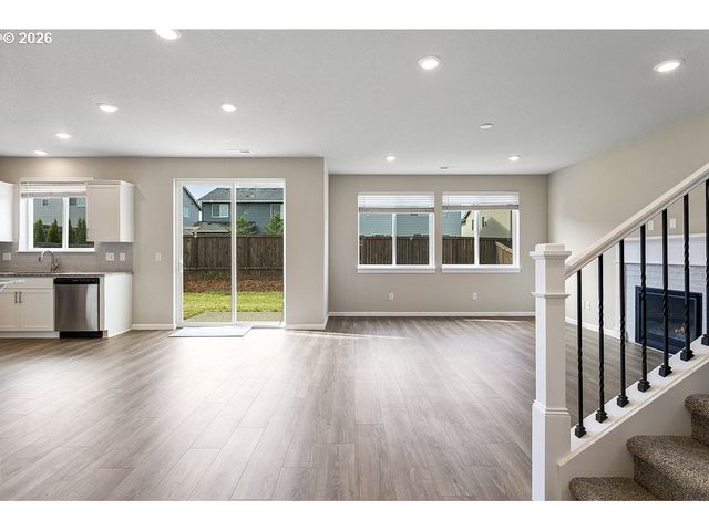 6448 Se 22ND St, Gresham, OR 97080