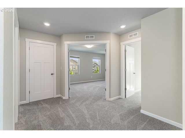 6448 Se 22ND St, Gresham, OR 97080