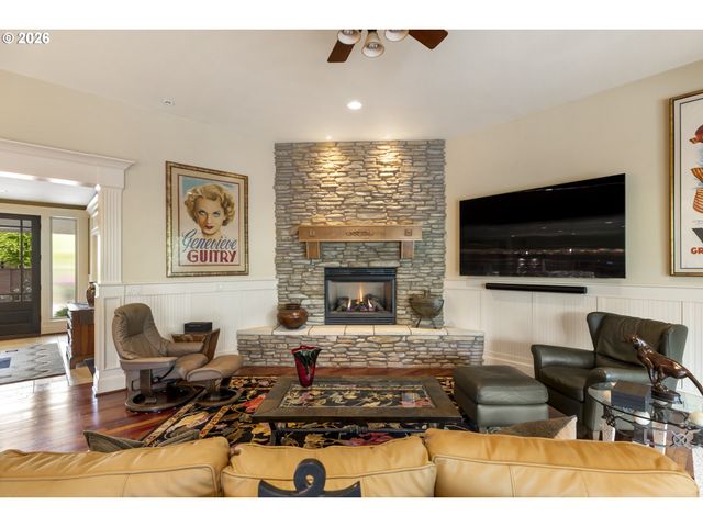 12505 Nw 48TH Ct, Vancouver, WA 98685