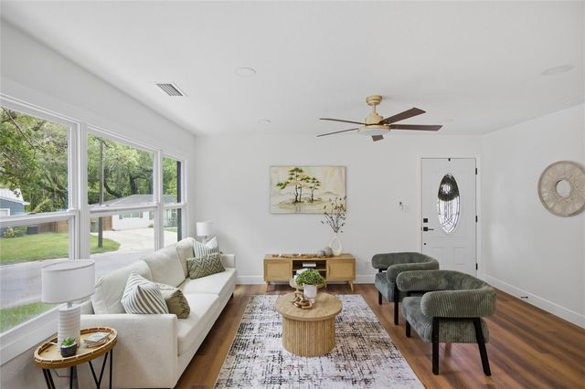 2102 E HOWELL STREET, Tampa, FL 33610