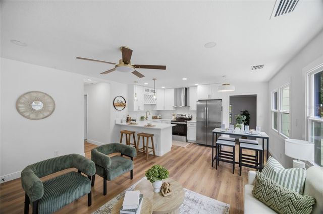 2102 E HOWELL STREET, Tampa, FL 33610