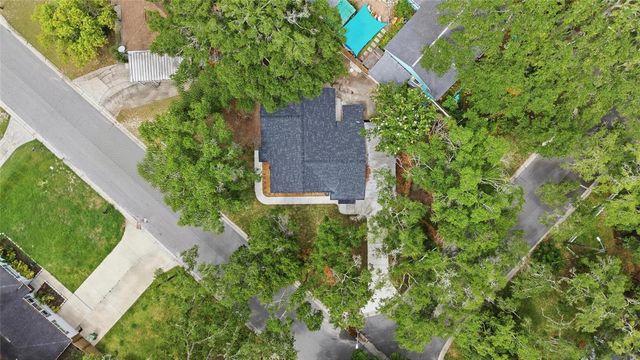 2102 E HOWELL STREET, Tampa, FL 33610