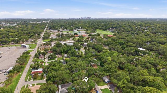 2102 E HOWELL STREET, Tampa, FL 33610