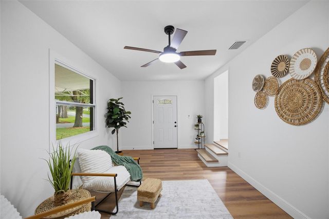 2102 E HOWELL STREET, Tampa, FL 33610
