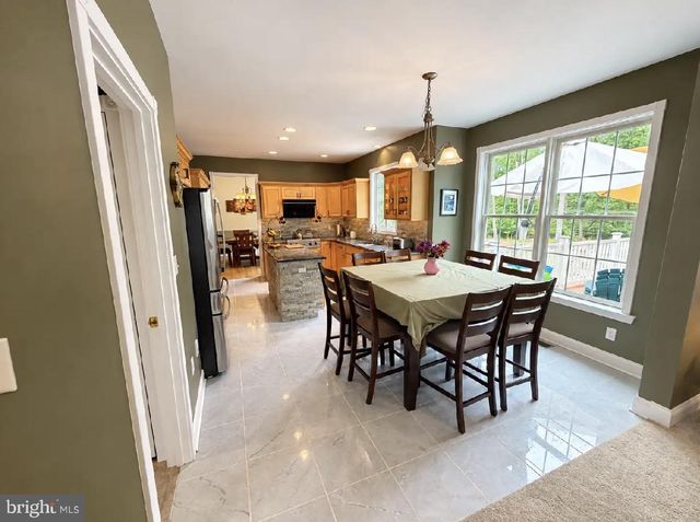 7915 RICHLANDTOWN RD, Quakertown, PA 18951