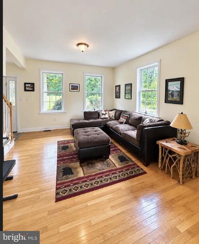 7915 RICHLANDTOWN RD, Quakertown, PA 18951