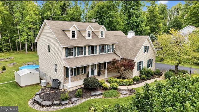7915 RICHLANDTOWN RD, Quakertown, PA 18951