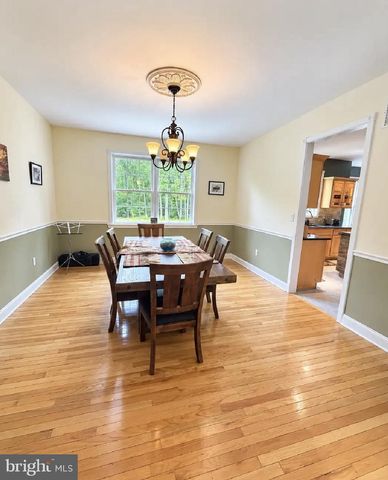 7915 RICHLANDTOWN RD, Quakertown, PA 18951