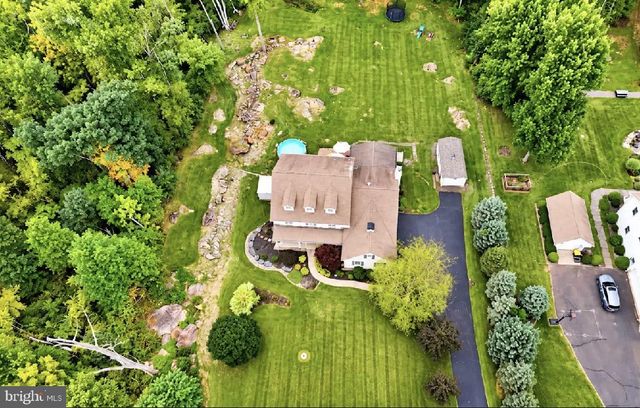 7915 RICHLANDTOWN RD, Quakertown, PA 18951