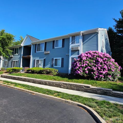 15 Norwich Place, Franklin, NJ 08873