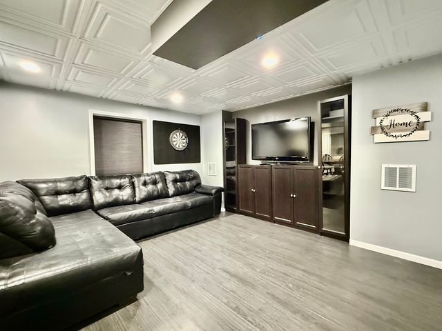 3609 Timberlake Drive, Joliet, IL 60435