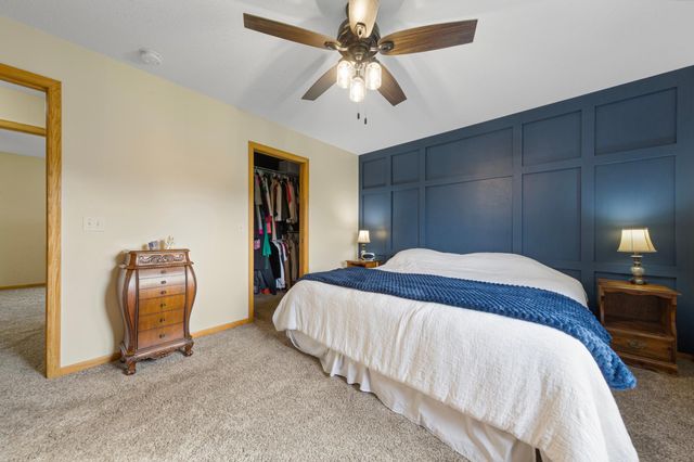 2101 Red Tail Lane, North Mankato, MN 56003