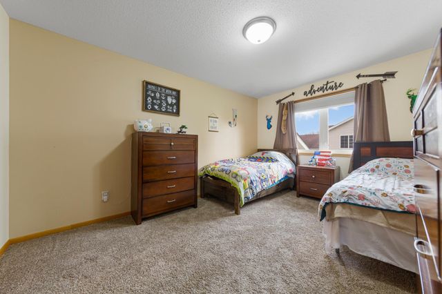 2101 Red Tail Lane, North Mankato, MN 56003