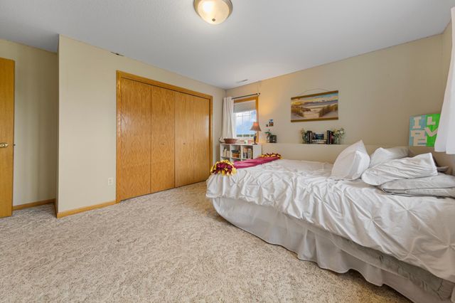 2101 Red Tail Lane, North Mankato, MN 56003