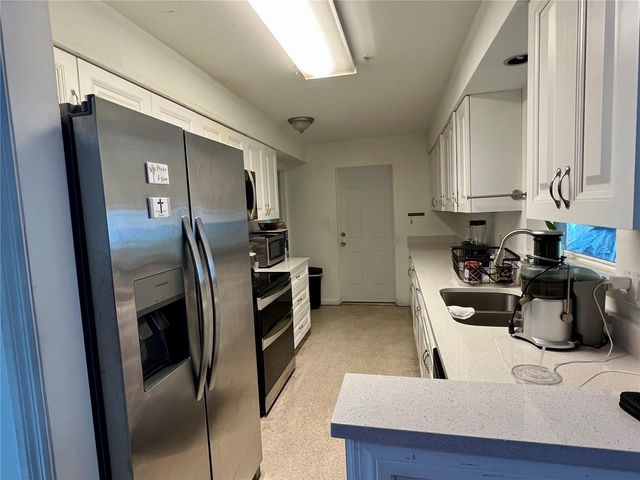 3246 EAGLE STREET, Sarasota, FL 34235