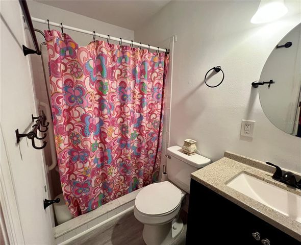 3246 EAGLE STREET, Sarasota, FL 34235