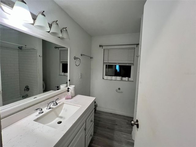 3246 EAGLE STREET, Sarasota, FL 34235