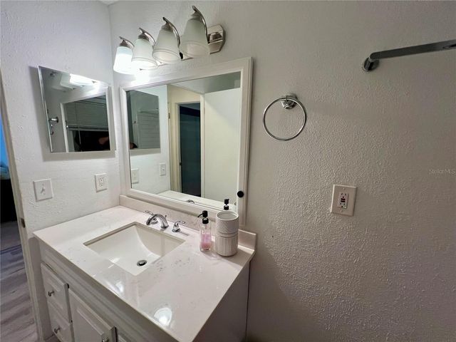 3246 EAGLE STREET, Sarasota, FL 34235