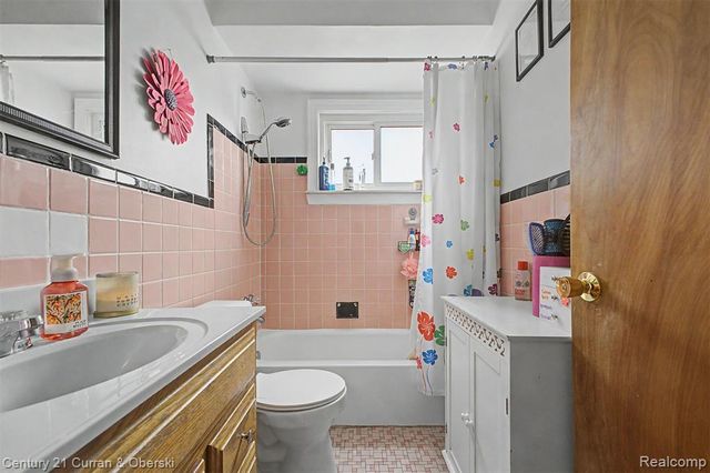 13085 Orchard Road, Southgate, MI 48195