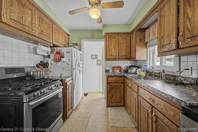 13085 Orchard Road, Southgate, MI 48195