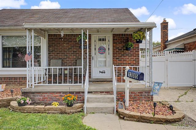 13085 Orchard Road, Southgate, MI 48195