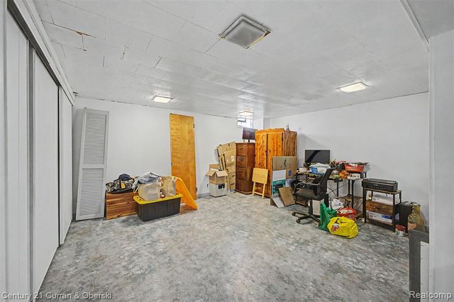 13085 Orchard Road, Southgate, MI 48195