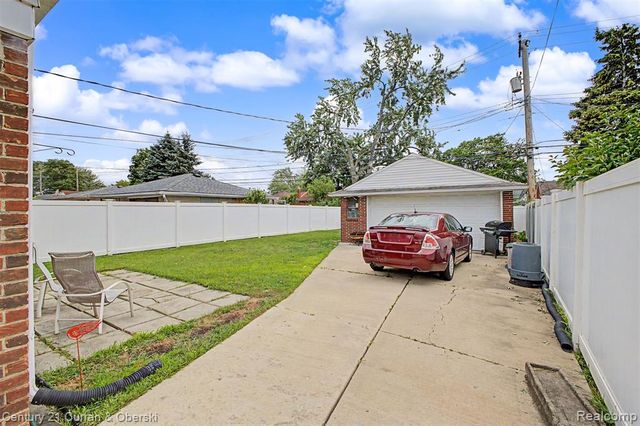 13085 Orchard Road, Southgate, MI 48195