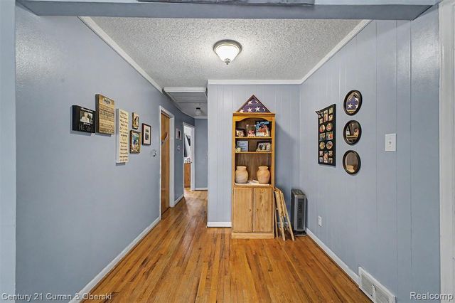 13085 Orchard Road, Southgate, MI 48195