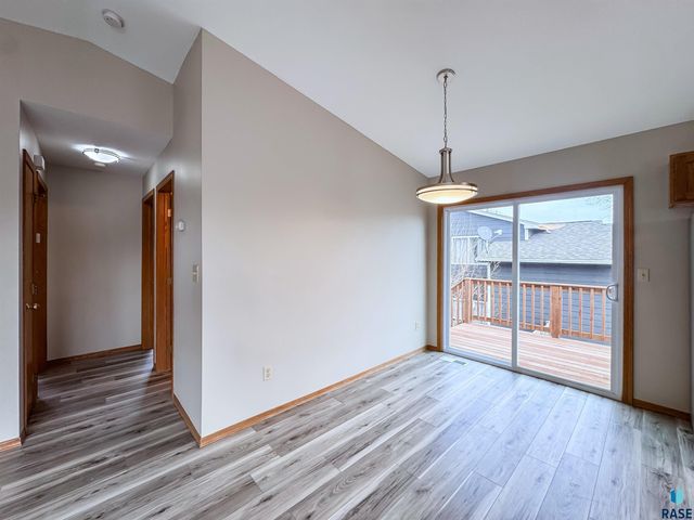 6320 W 66th St Street, Sioux Falls, SD 57106