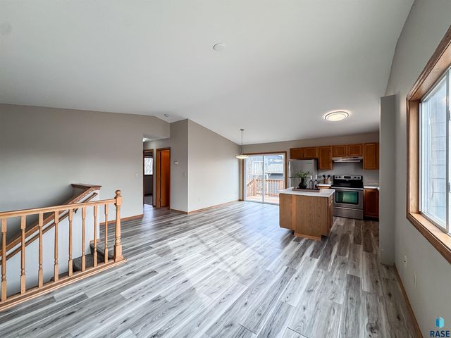 6320 W 66th St Street, Sioux Falls, SD 57106