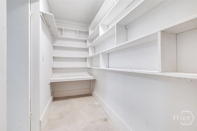 225 Wallace Circle, Bloomingdale, GA 31302