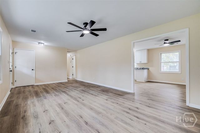 225 Wallace Circle, Bloomingdale, GA 31302