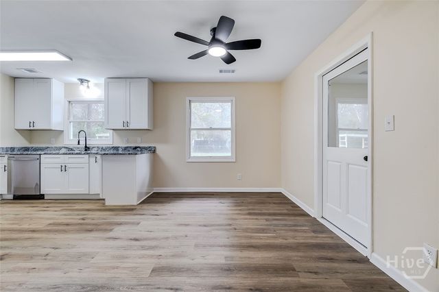 225 Wallace Circle, Bloomingdale, GA 31302