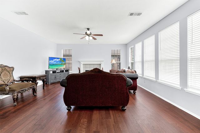 8506 Manchester Drive, Rowlett, TX 75089