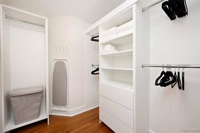 411 S Old Woodward Avenue Unit 911, Birmingham, MI 48009